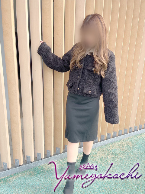 新人るみ